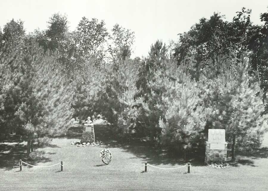 The convent grounds in Polonia, Wisconsin with memorials.