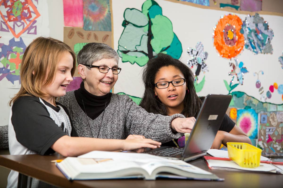 Mooncrest Neighborhood Programs Founded