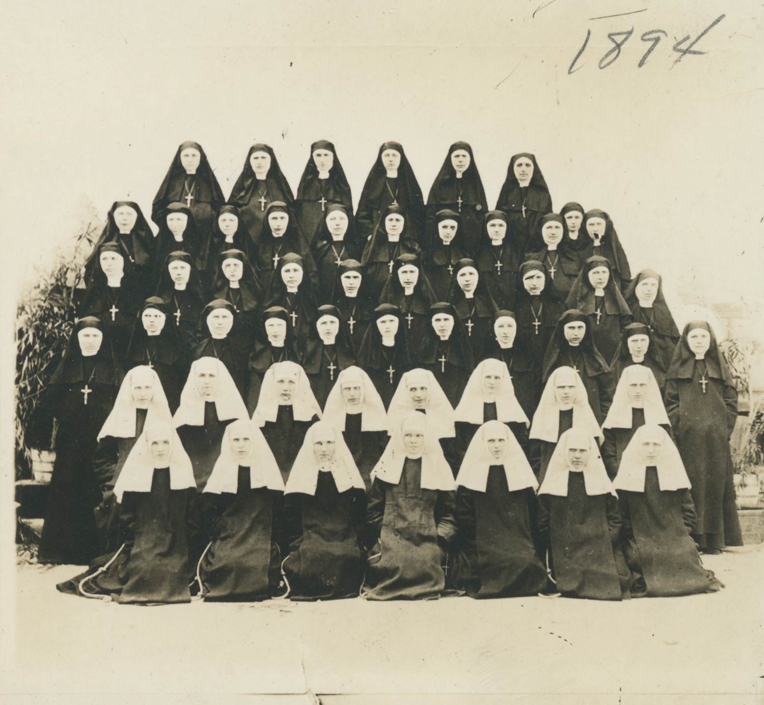 1894 Novices and Sisters in Detroit